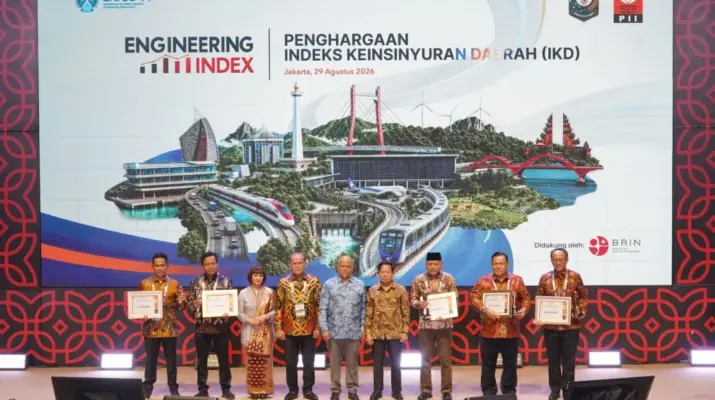 Kemendagri dan PII Beri Penghargaan Pemda dengan Capaian IKD Tertinggi