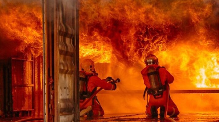 Restoran di Kebayoran Baru Terbakar, 17 Mobil Damkar dan 75 Personel Dikerahkan